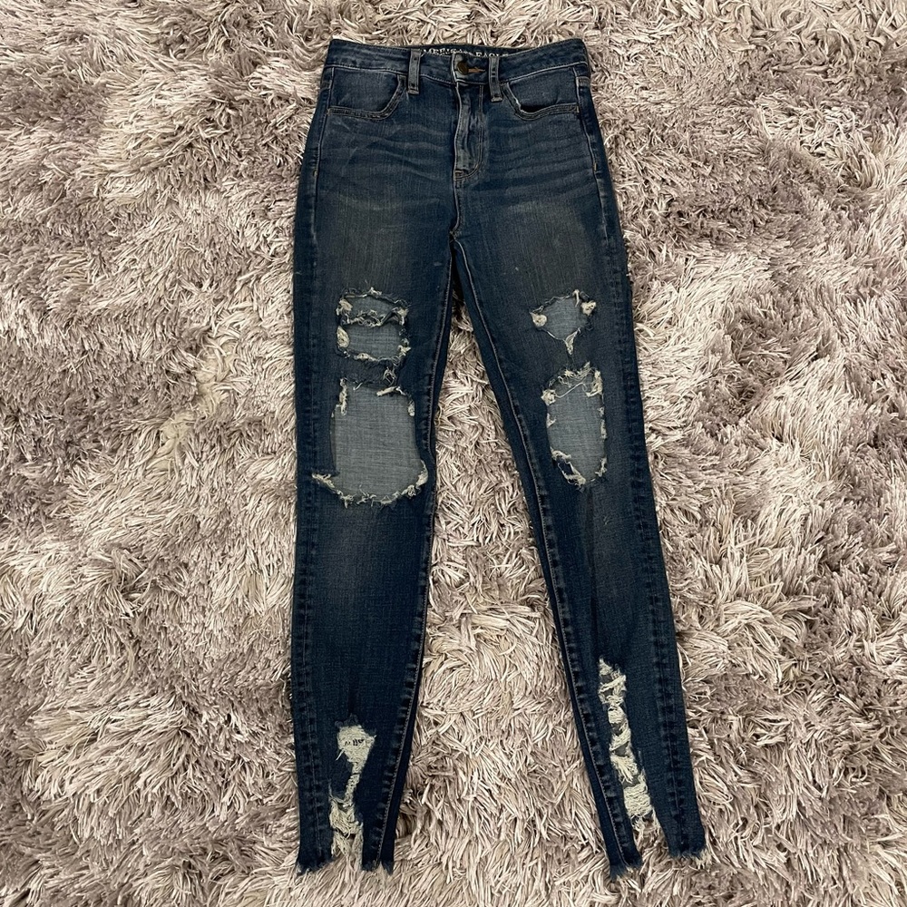 Anerican Eagle Skinny Super High Rise Distressed Jegging